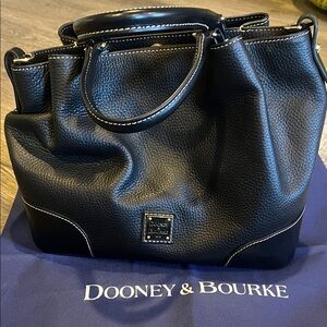 Dooney & Bourke Black Leather Women's Bag